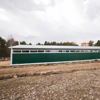 Insulated frame hangar for stables